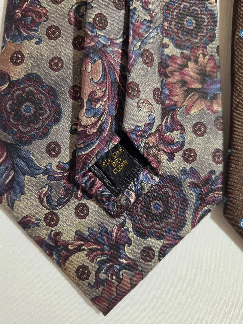 Lot of 4 Vtg Silk Ties Bill Blass, Windsor Hand Made, Kuppenheimer Italian Silk